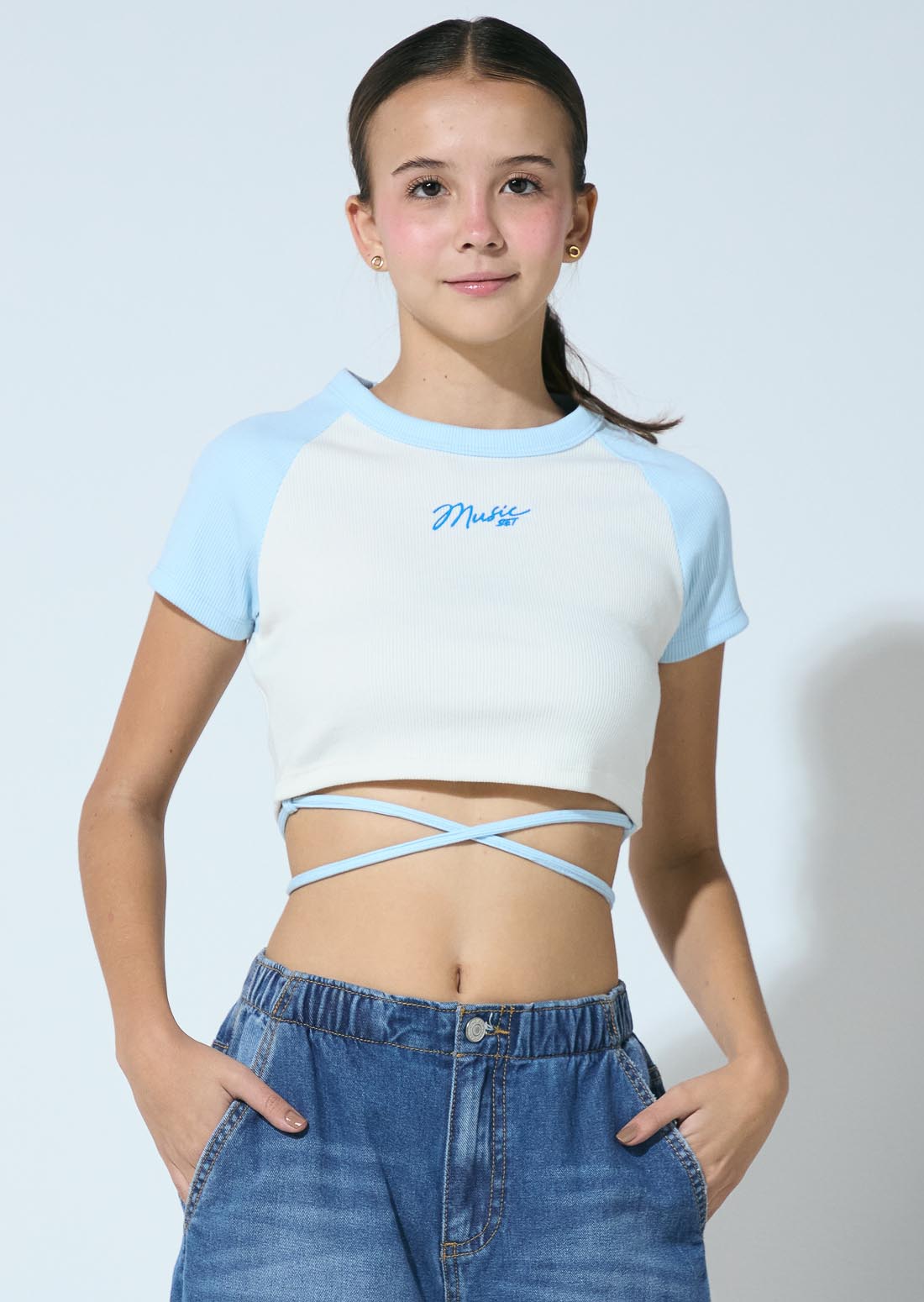 Camiseta marfil con tira para anudar para adolescentes