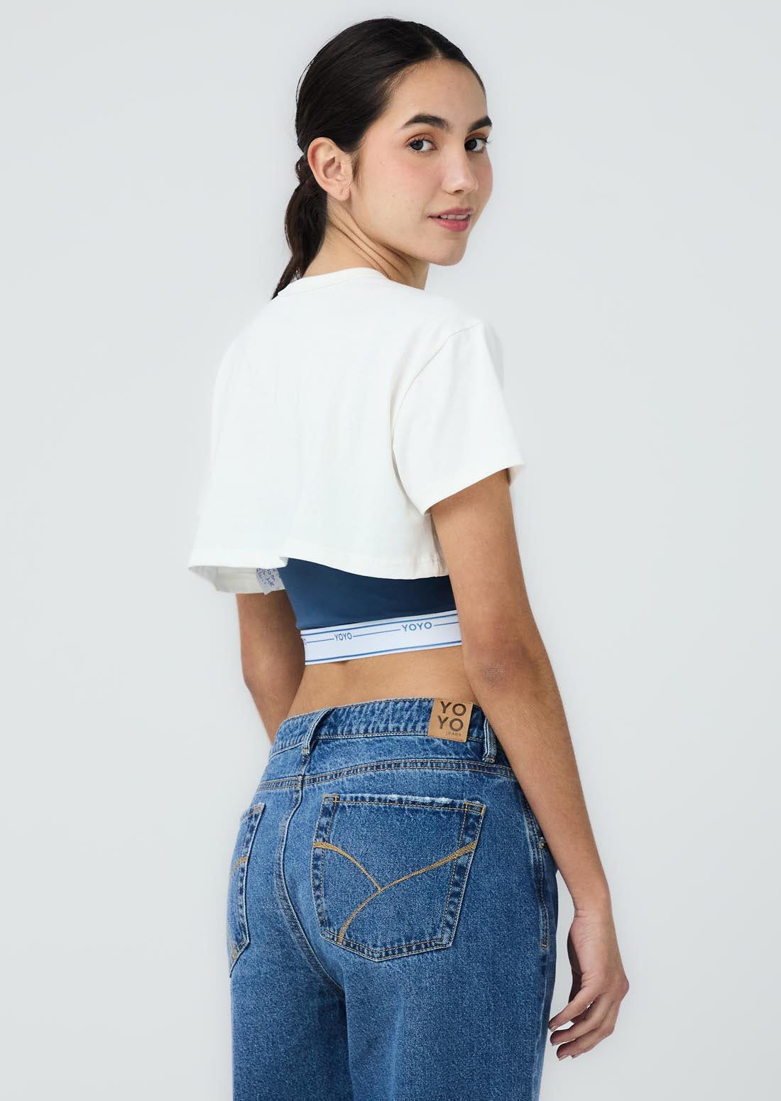 Camiseta marfil doble prenda para jóvenes
