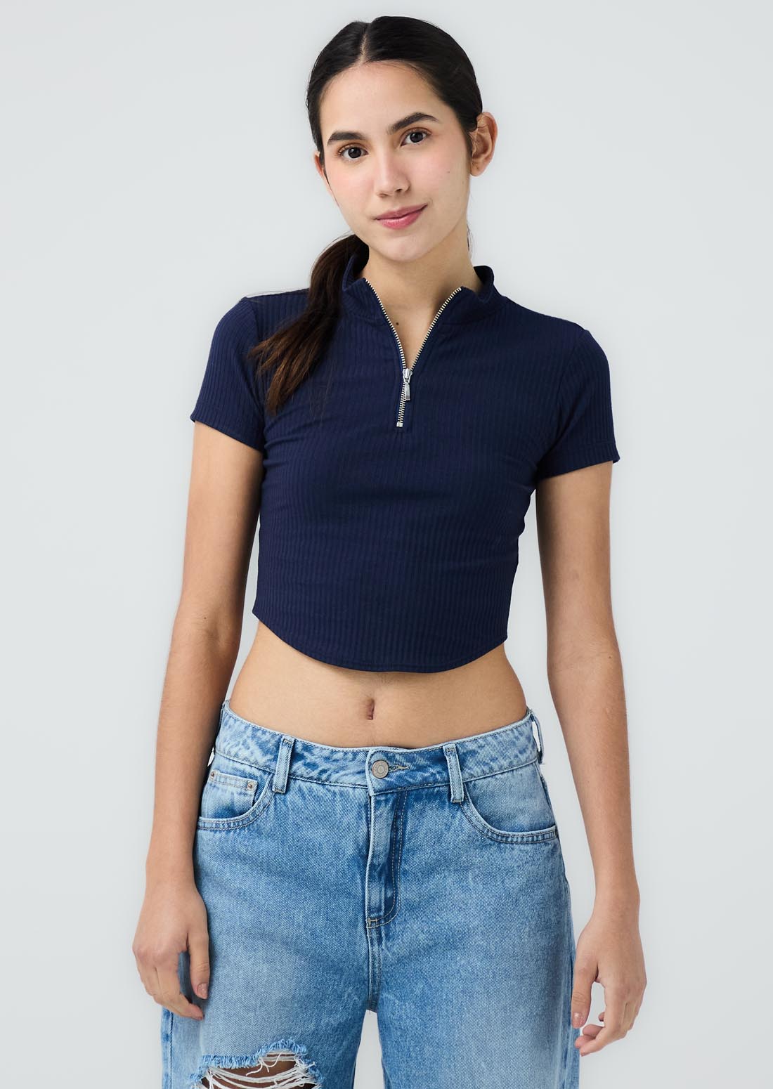Camiseta azul navy con cierre en escote para jóvenes