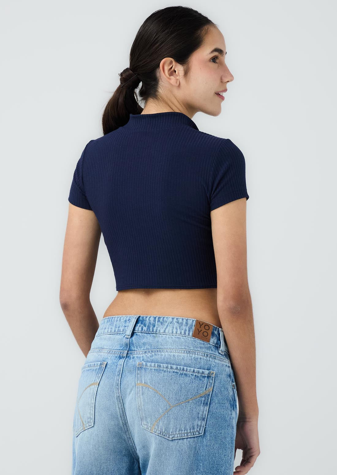 Camiseta azul navy con cierre en escote para jóvenes
