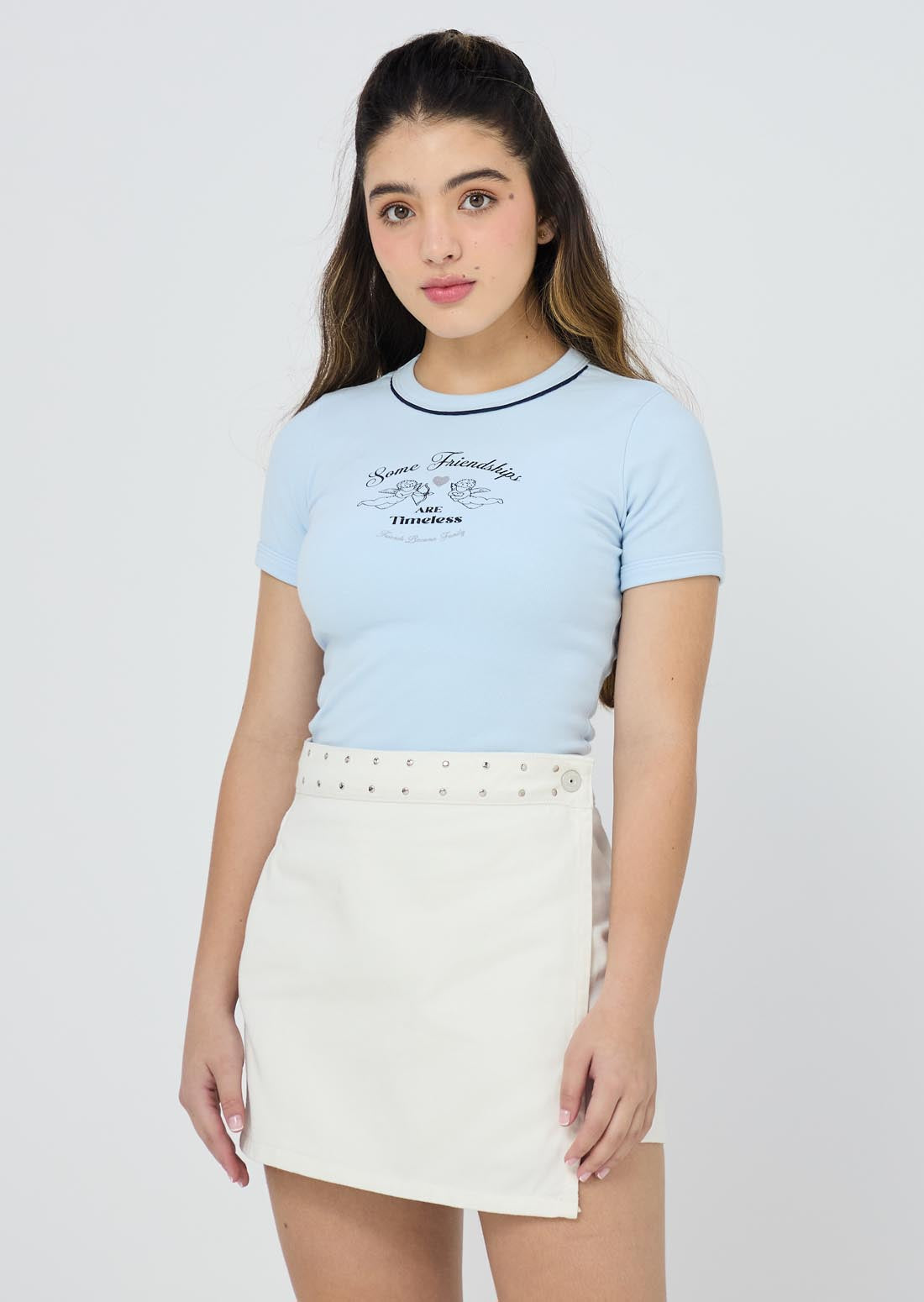 Camiseta azul claro con sesgo para jóvenes