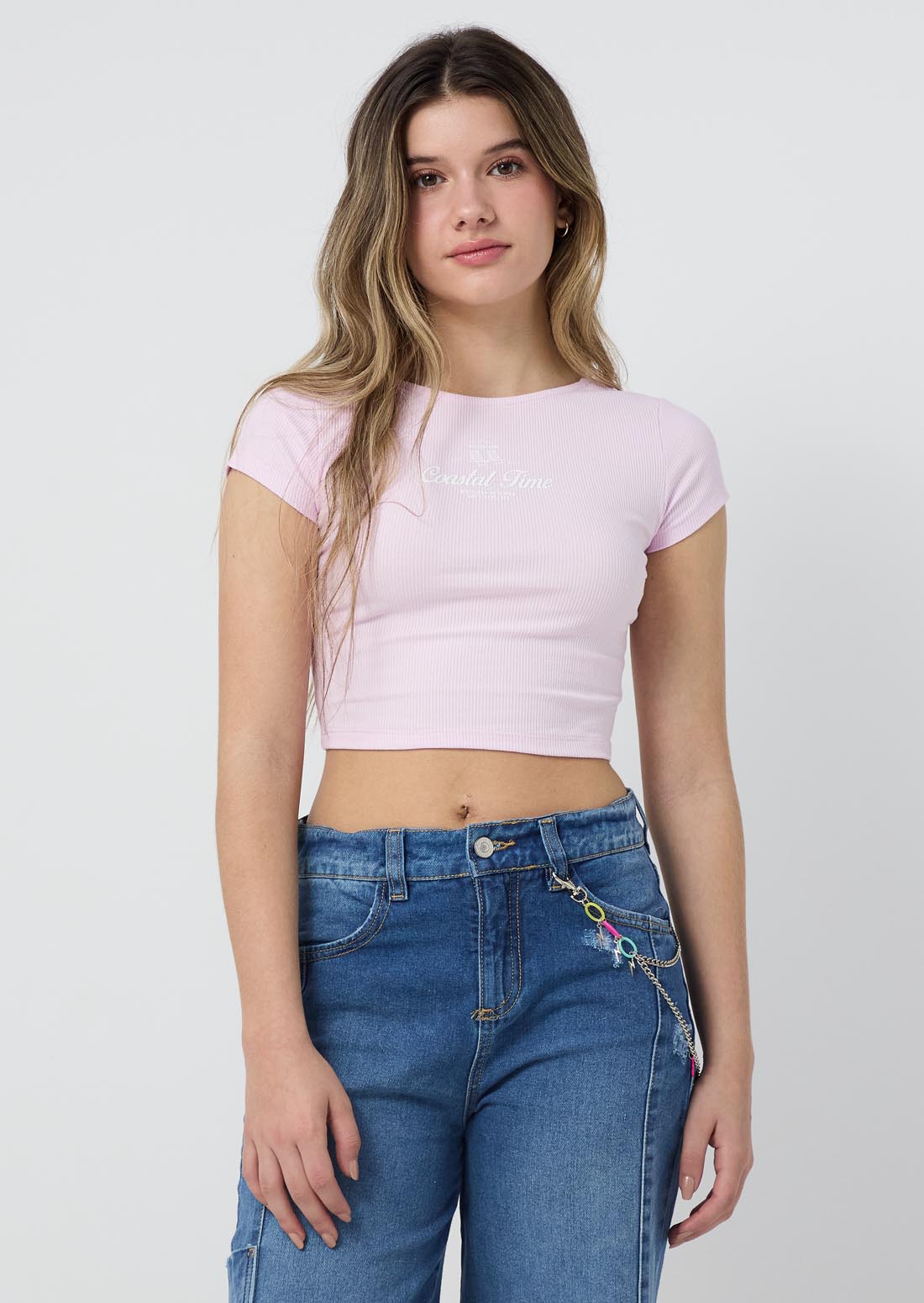 Camiseta lila claro con cuello redondo para jóvenes