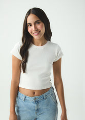 Camiseta marfil en contraste para jóvenes