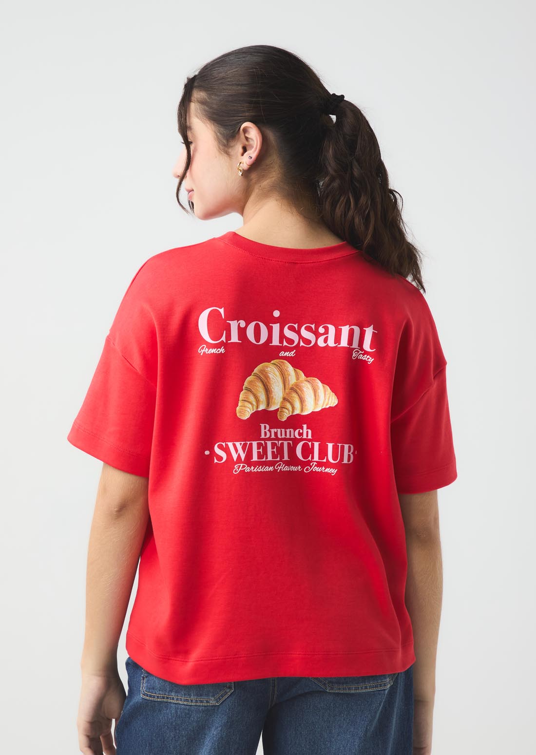 Camiseta oversize roja de manga corta para jóvenes