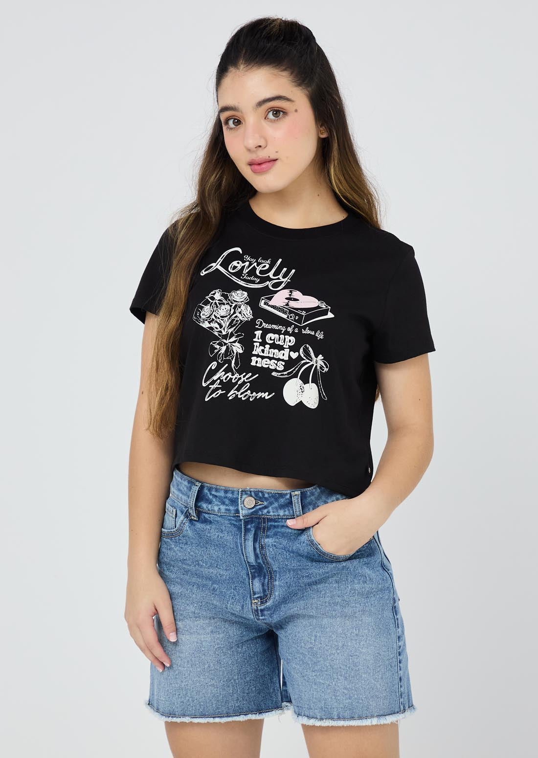 Camiseta negra estampada para jóvenes