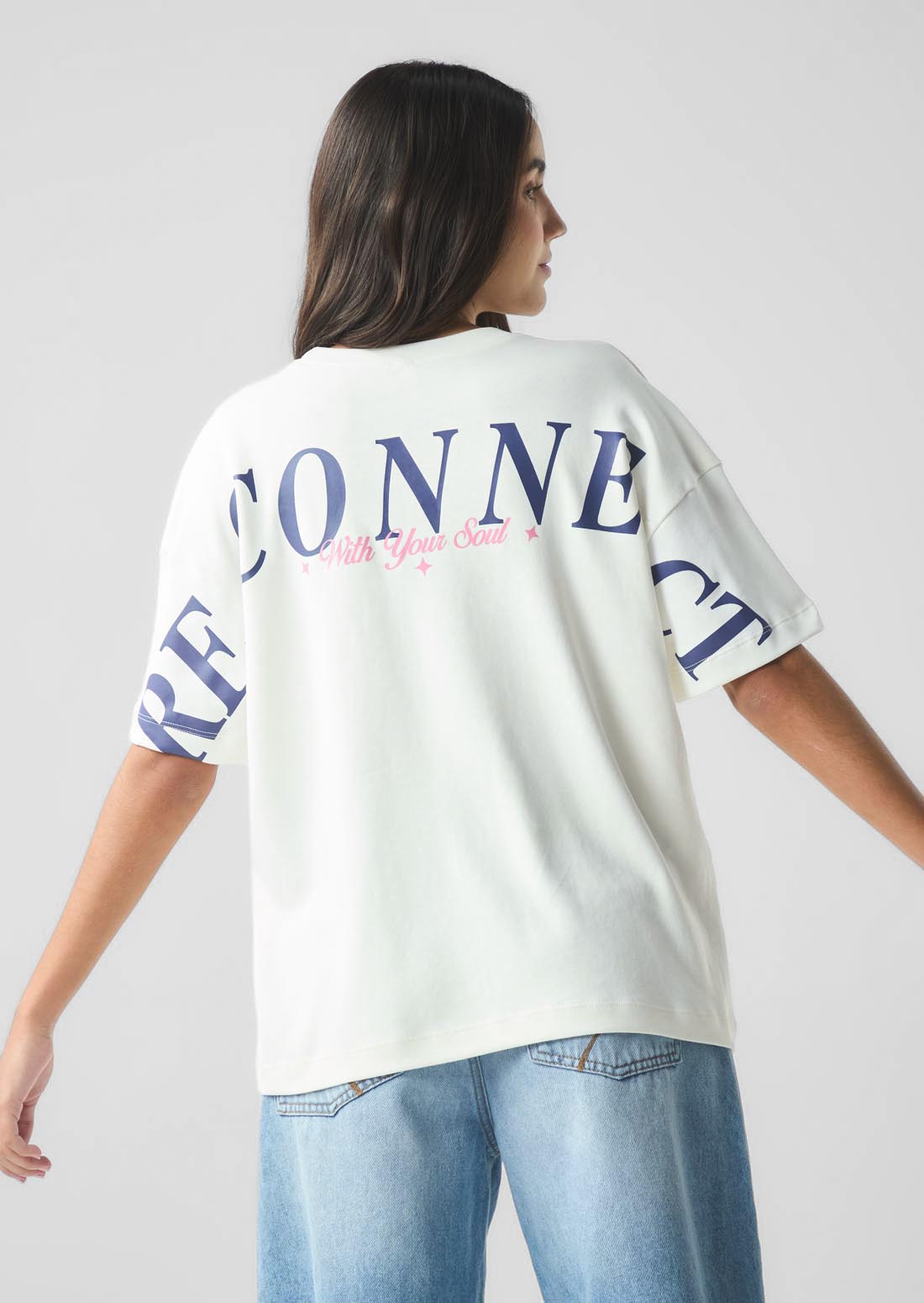 Camiseta oversize marfil estampada en ambas caras para jóvenes