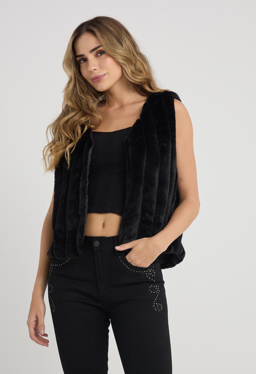 Chaleco de peluche negro para mujer