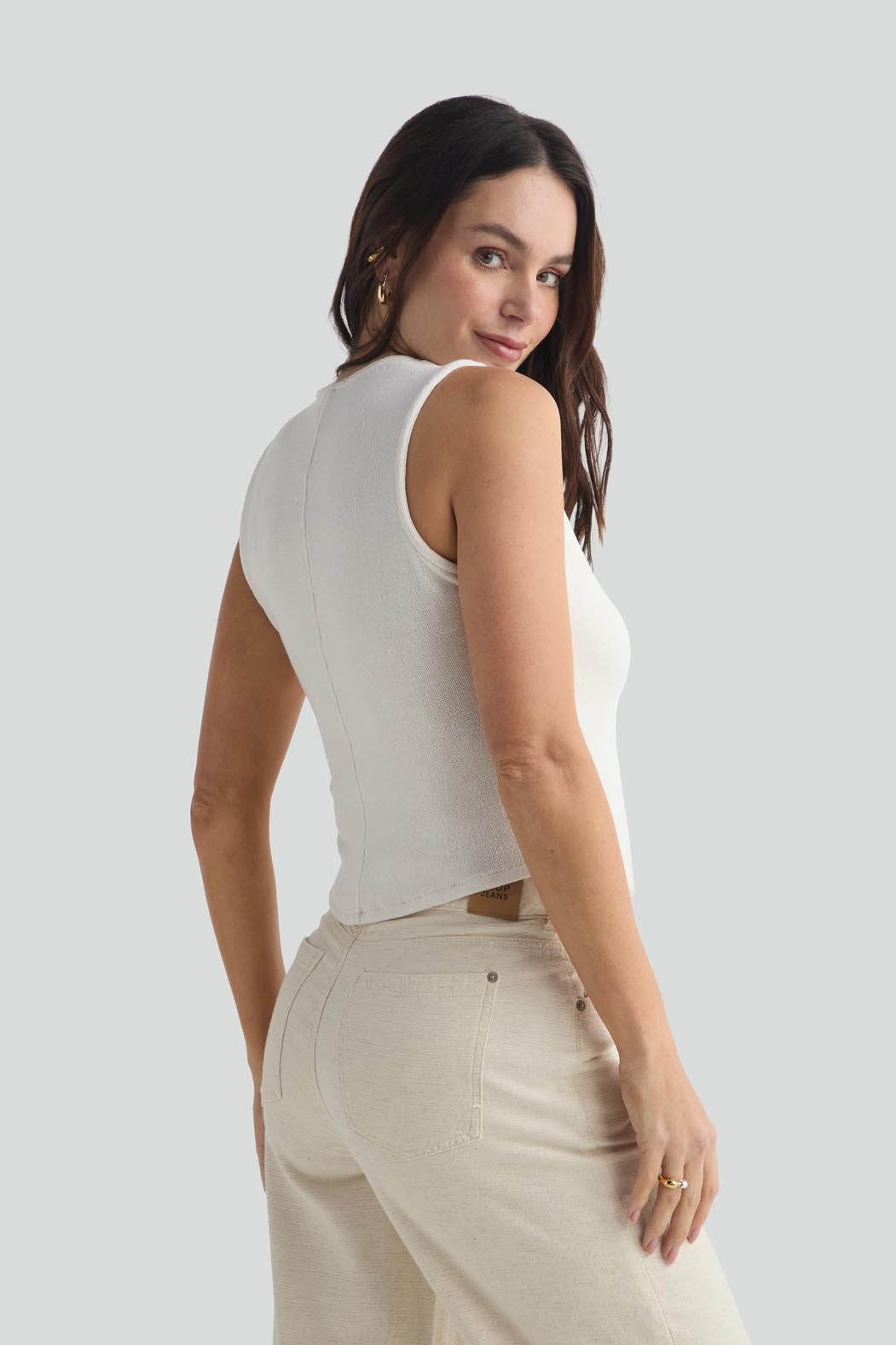 Chaleco marfil con botones de sol en frente para mujer