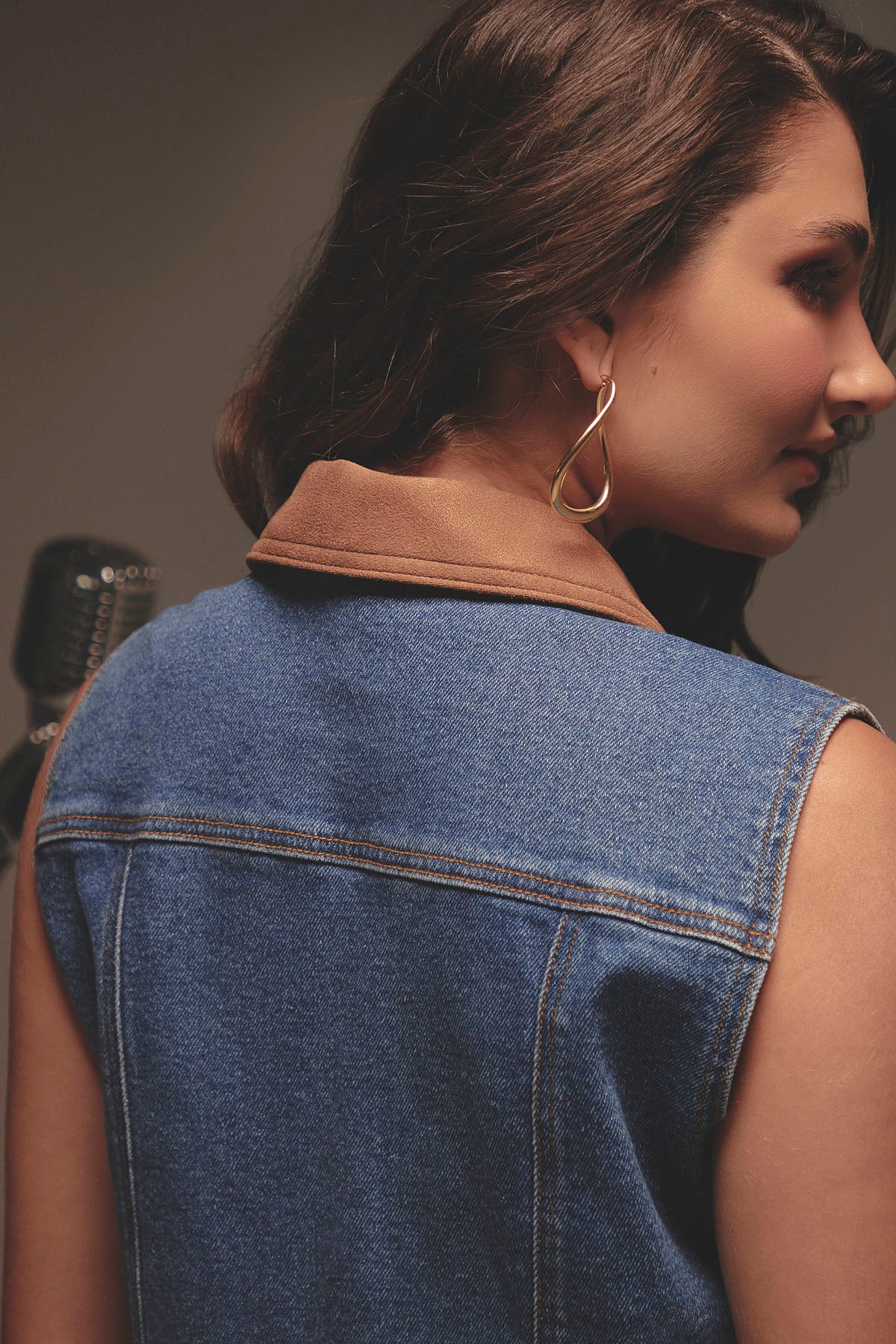 Chaleco lavado medio en denim para mujer