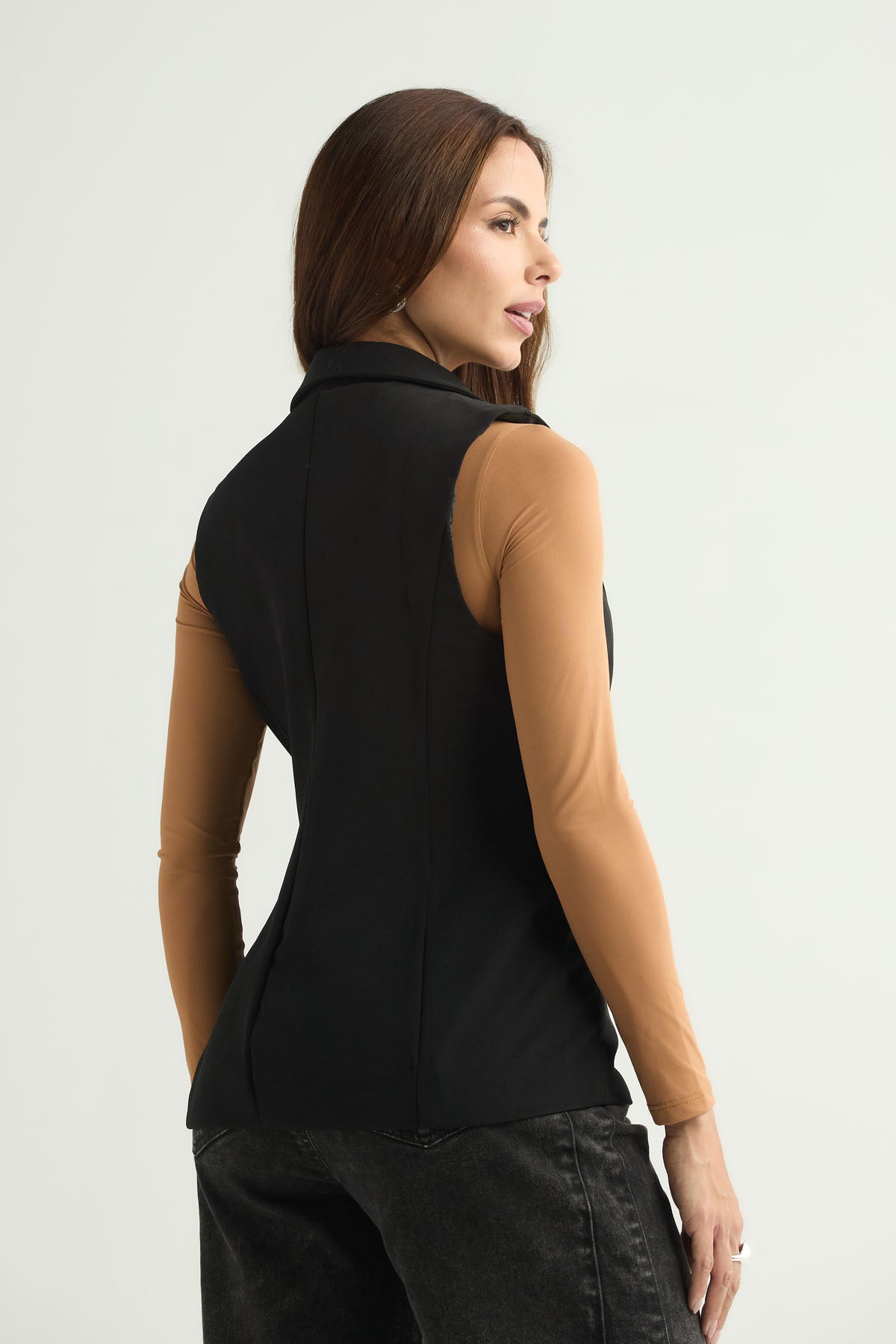 Chaleco tipo blazer negro para mujer