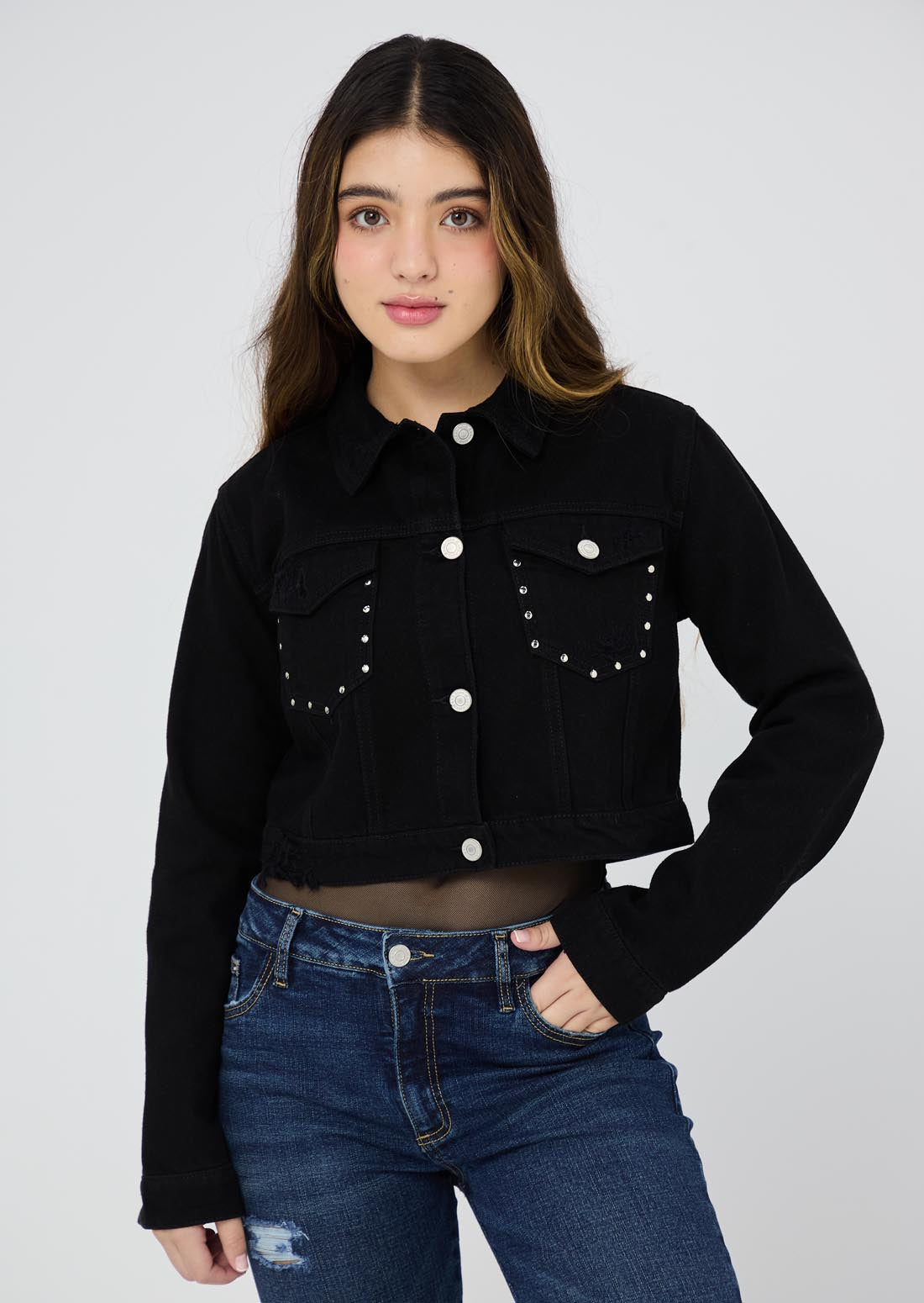 Chaqueta negra con apliques de piedras para jóvenes
