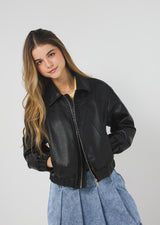Chaqueta negra tipo bomber para jóvenes
