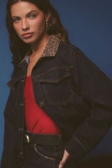 Chaqueta lavado oscuro en denim para mujer