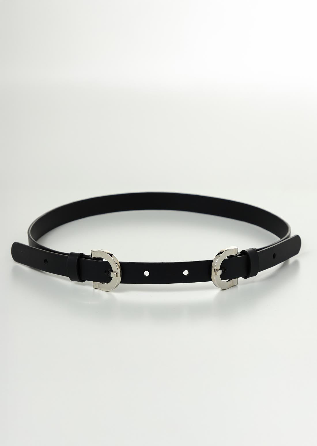 Cinturón negro con doble hebilla