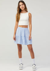 Falda azul corta y estampada para jóvenes