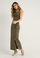 Falda verde militar ajustada para mujer