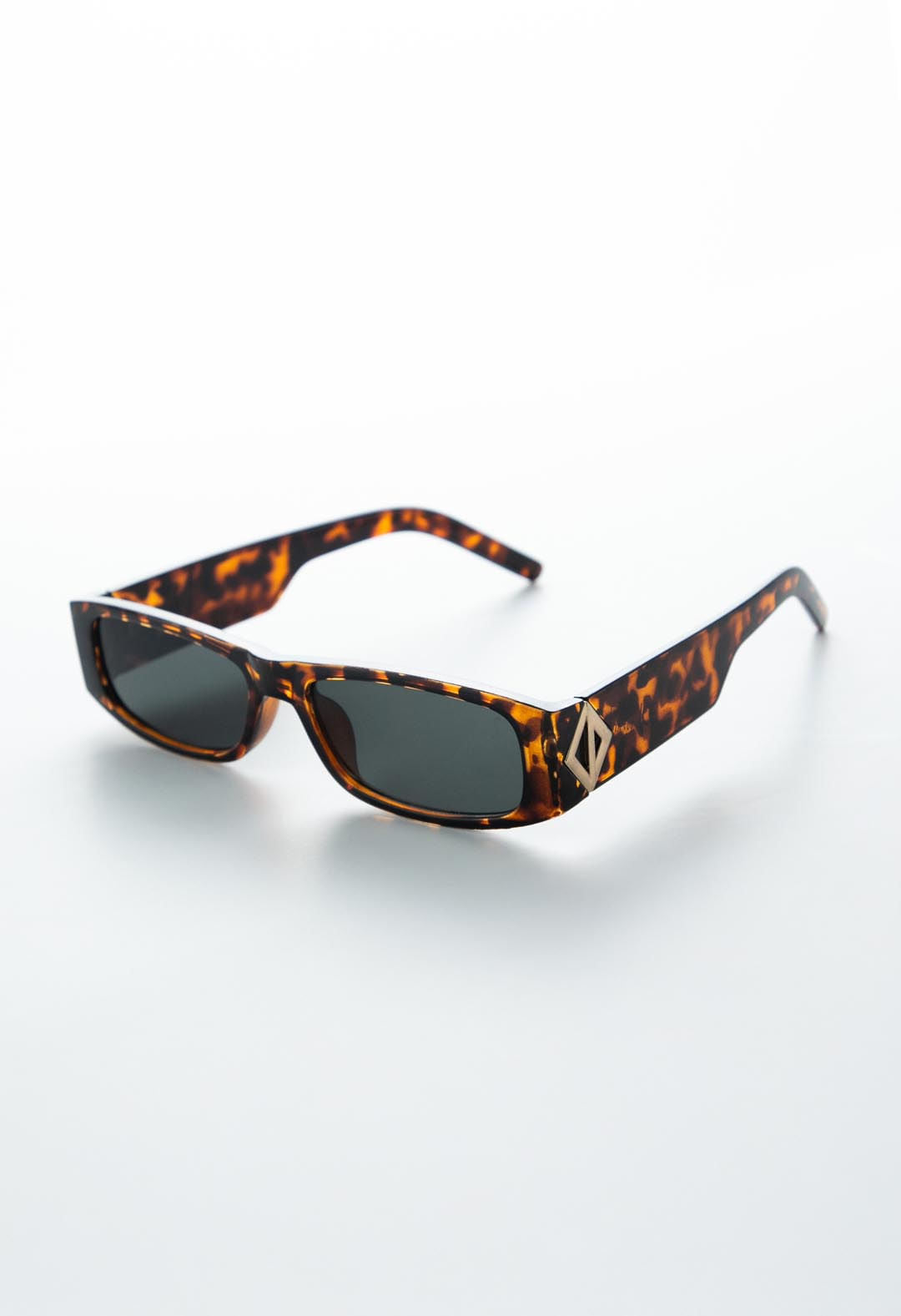 Gafas de sol café cuadradas