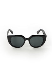 Gafas negras con marco grueso