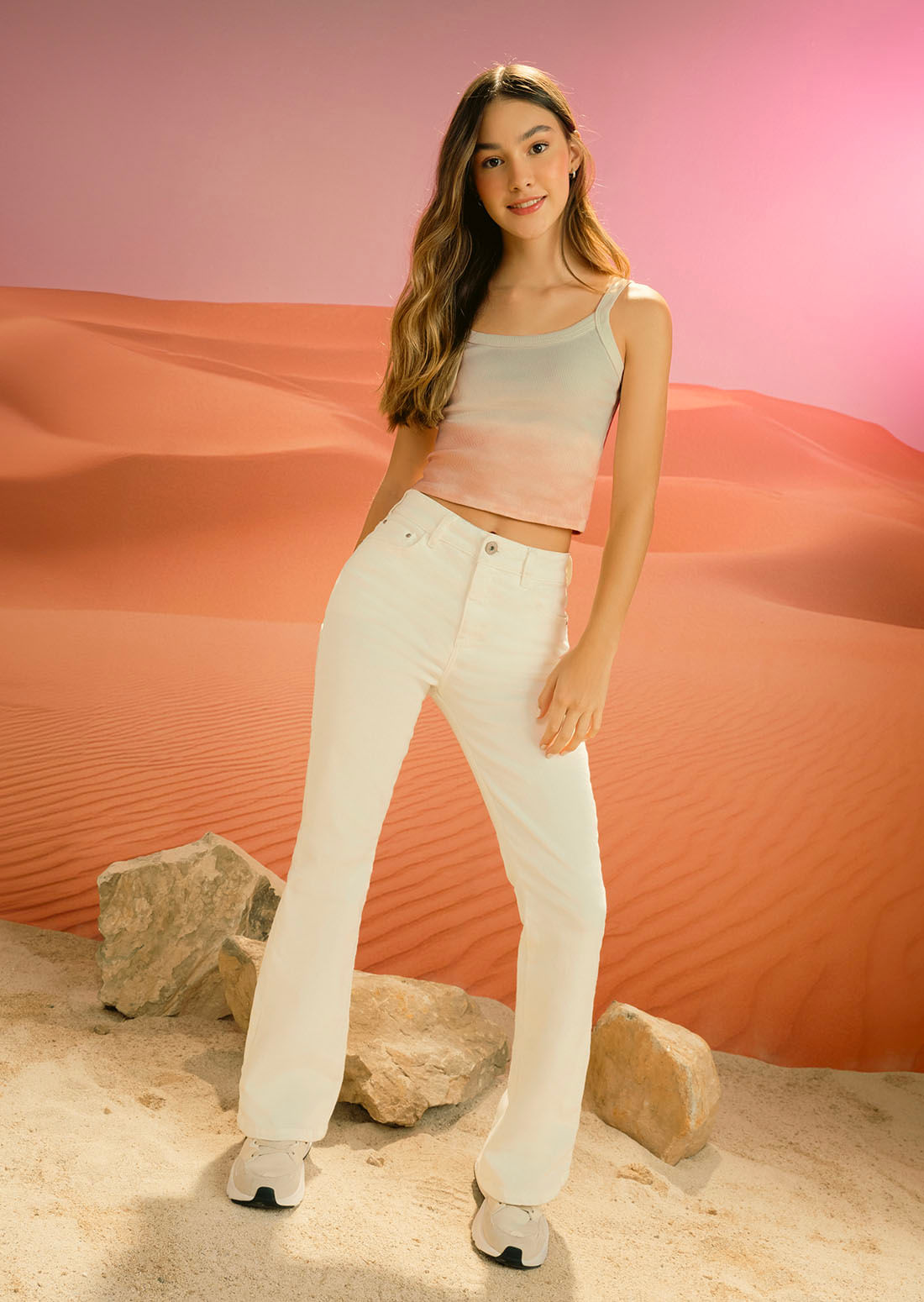 Pantalon tejano marfil bota semi flare para adolescentes