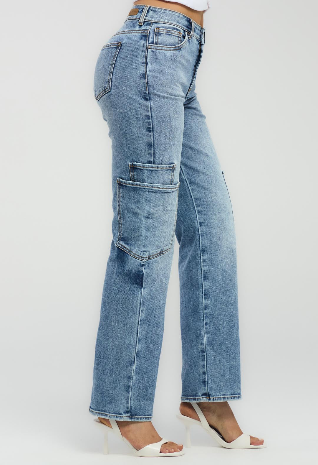 Pantalones jeans cargo para mujer de talla media con bolsillos en la parte frontal y detalles en los bolsillos, marca Stop