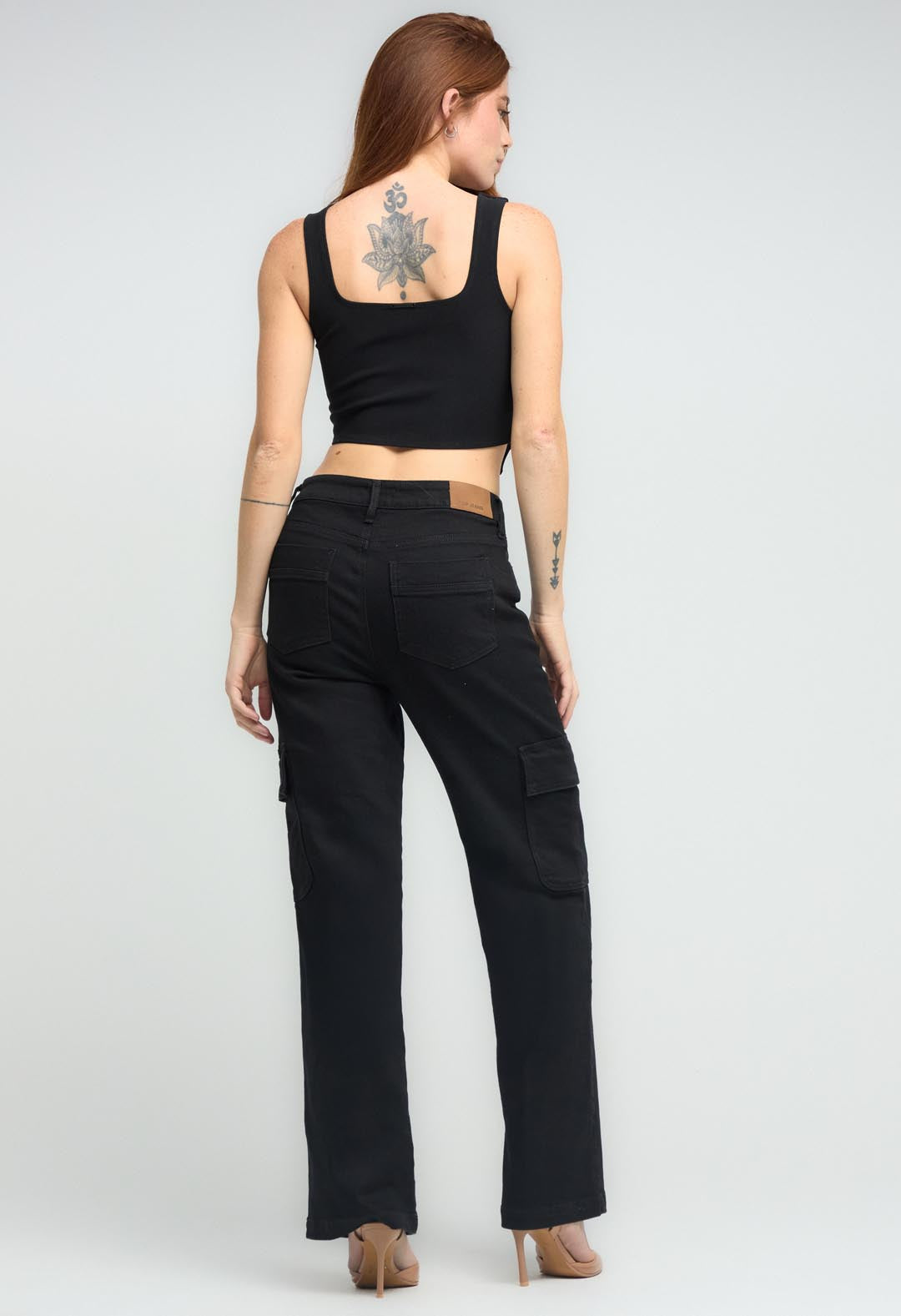 Jean cargo negro fondo entero para mujeres