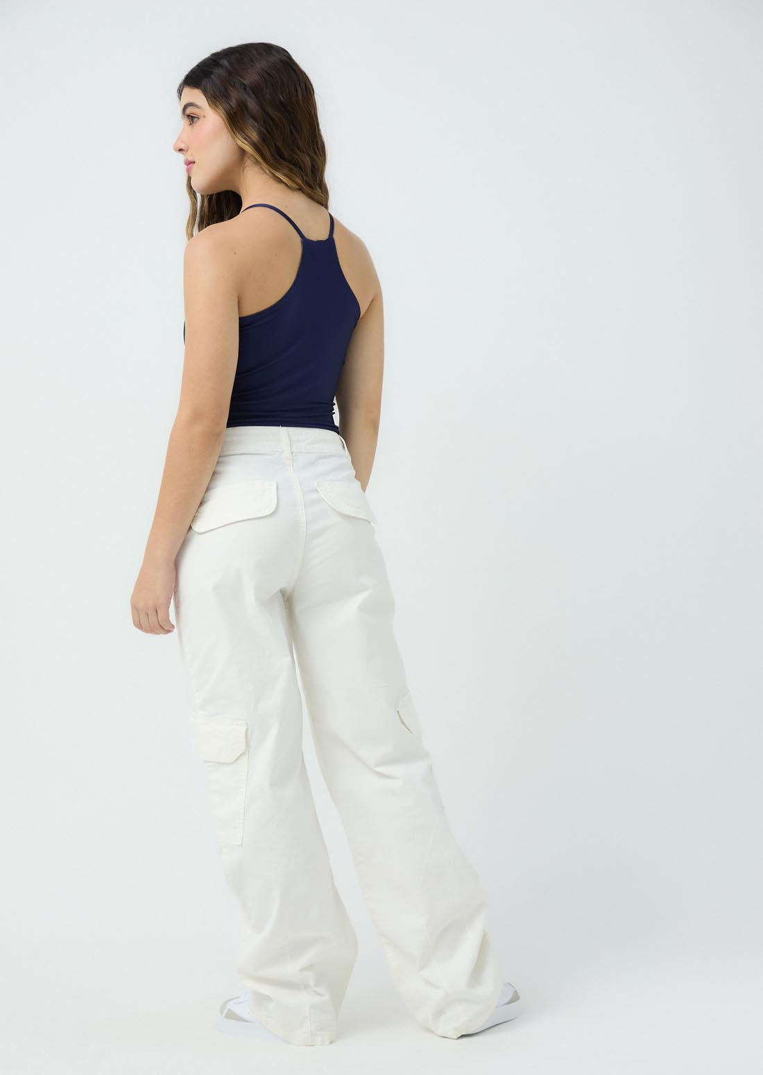 Jean cargo marfil con cordón en pretina para jóvenes