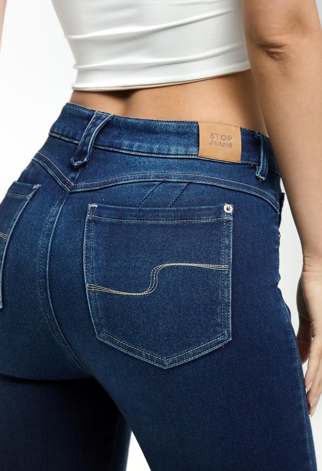 Jean elastik medio oscuro bota tubo para mujeres