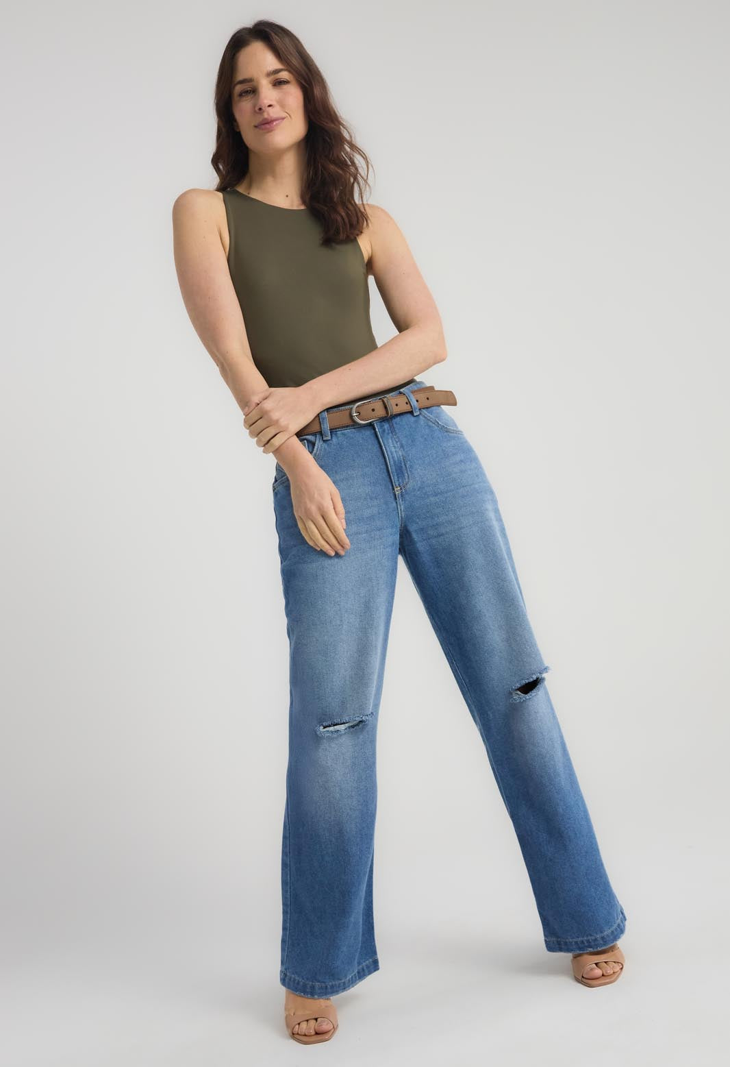 Jean retro claro con desgastes para mujeres