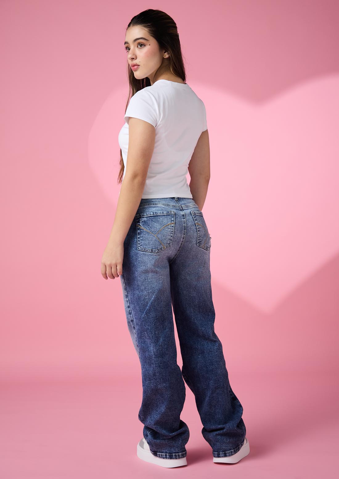 Jean retromom medio con tiro super alto para jóvenes