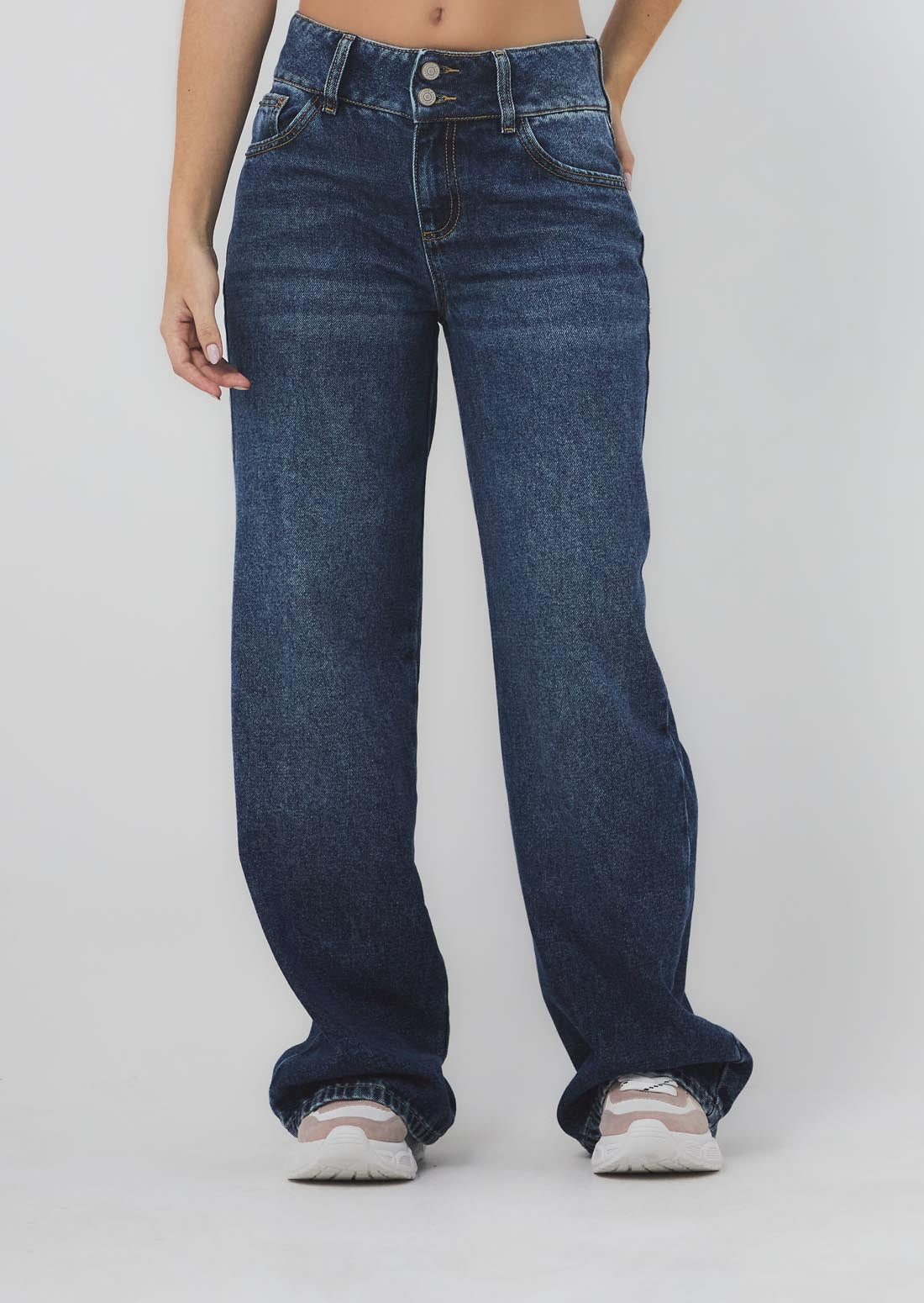 Jean retromom medio oscuro con pretina ancha para jóvenes