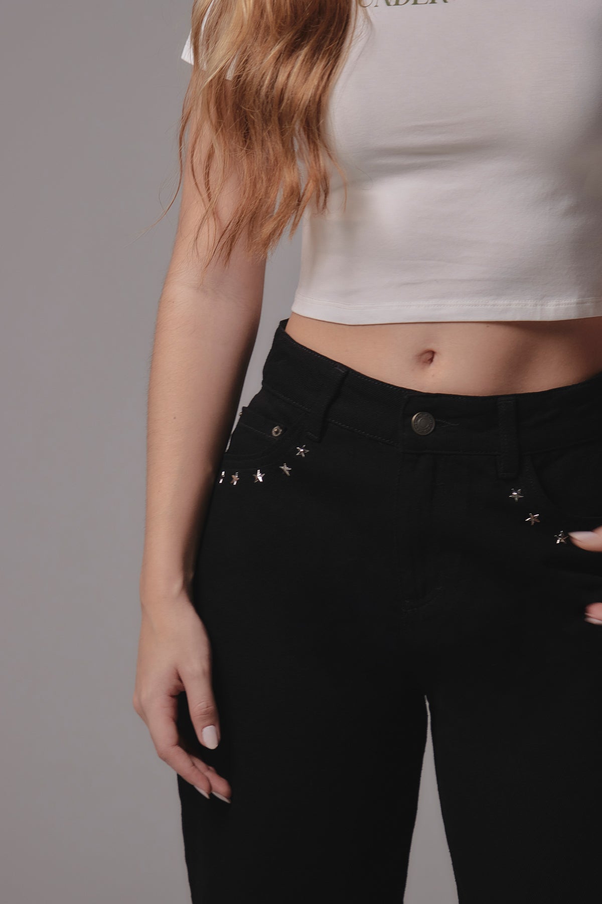 Jean retromom tono negro oscuro fondo entero para jóvenes