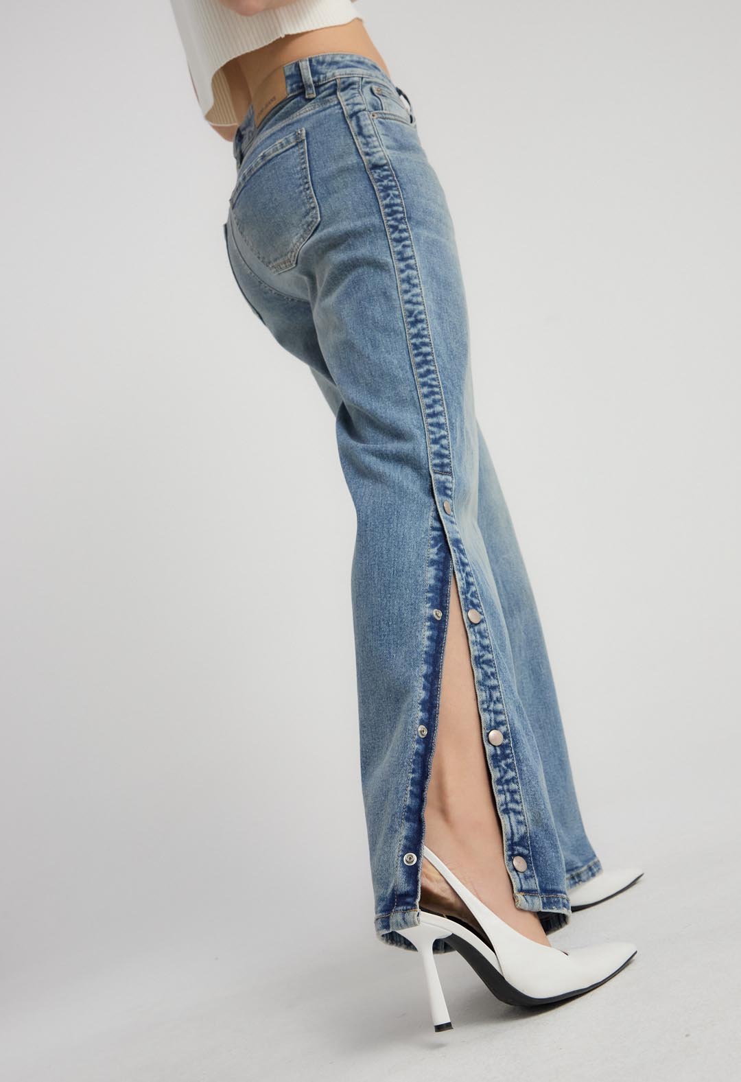 Jean retro lavado medio descaderado para mujeres