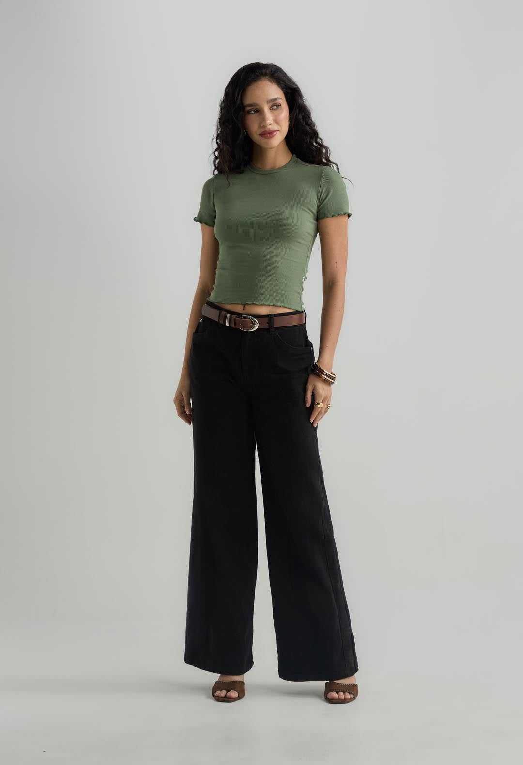 Jean retro negro con cortes laterales para mujer