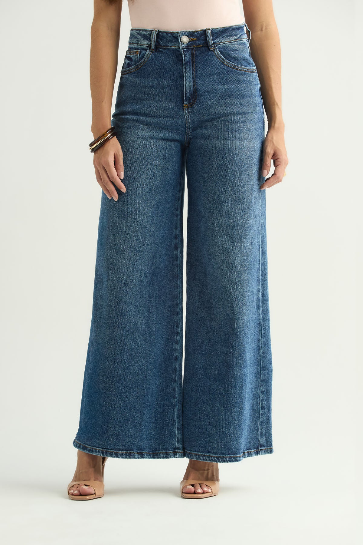 Jean retro medio oscuro fondo entero para mujer
