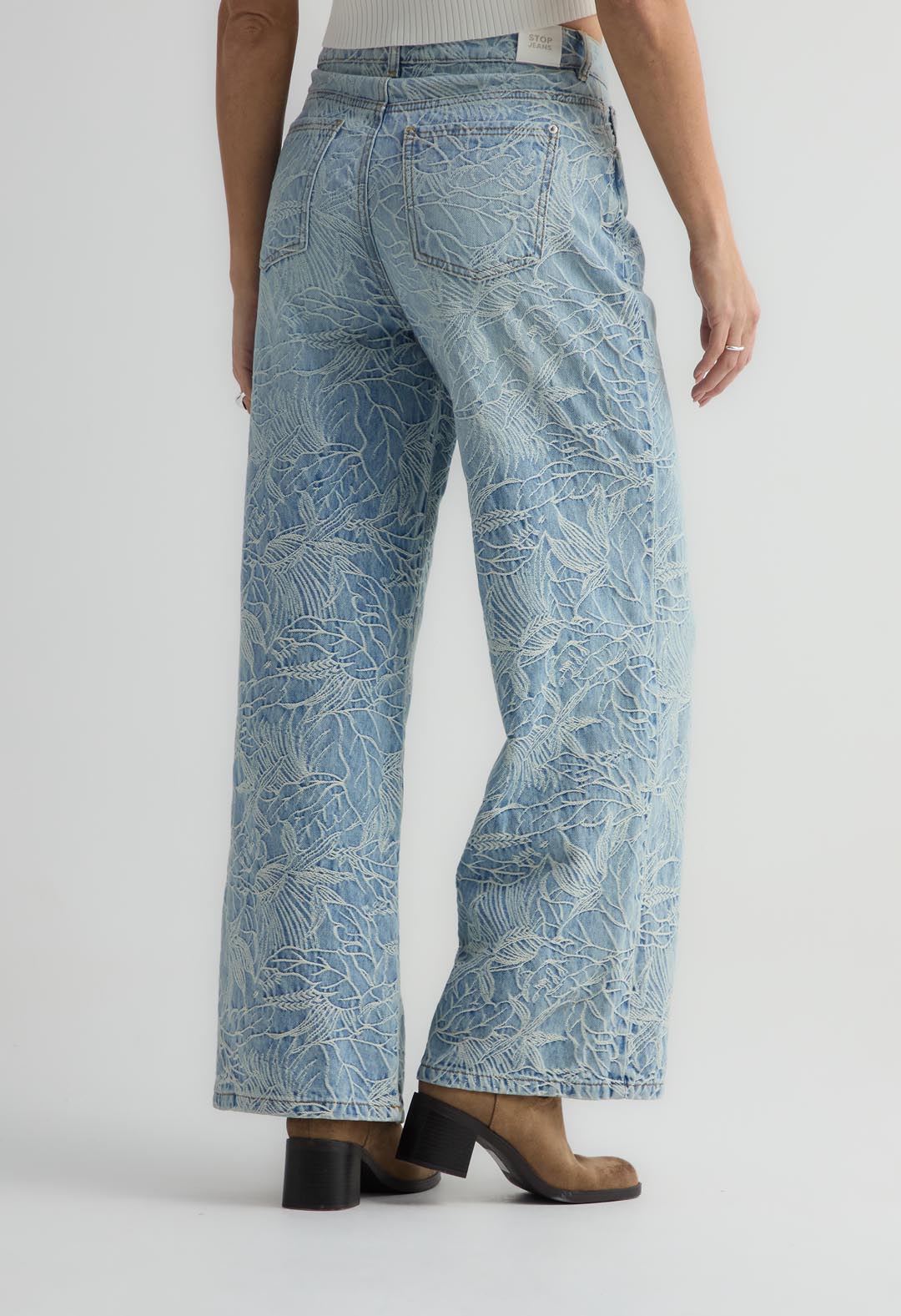 Jean retro medio tela con efecto bordado para mujer