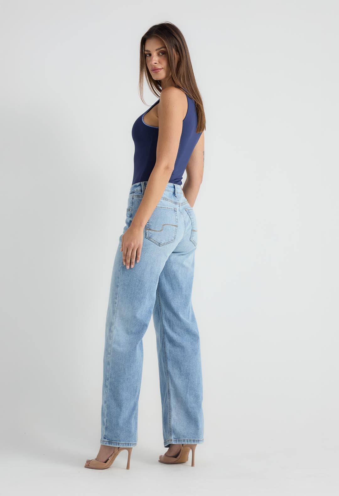 Jean retro claro tiro alto para mujeres