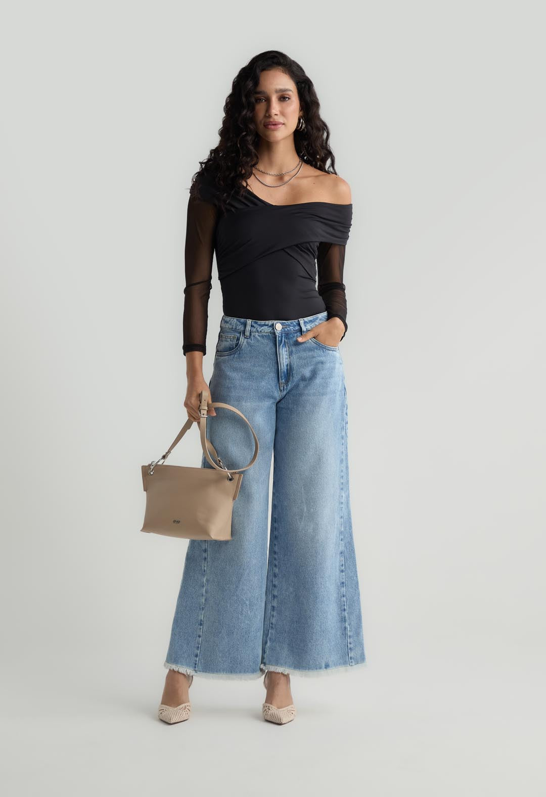 Jean retro medio con bota desflecada para mujer