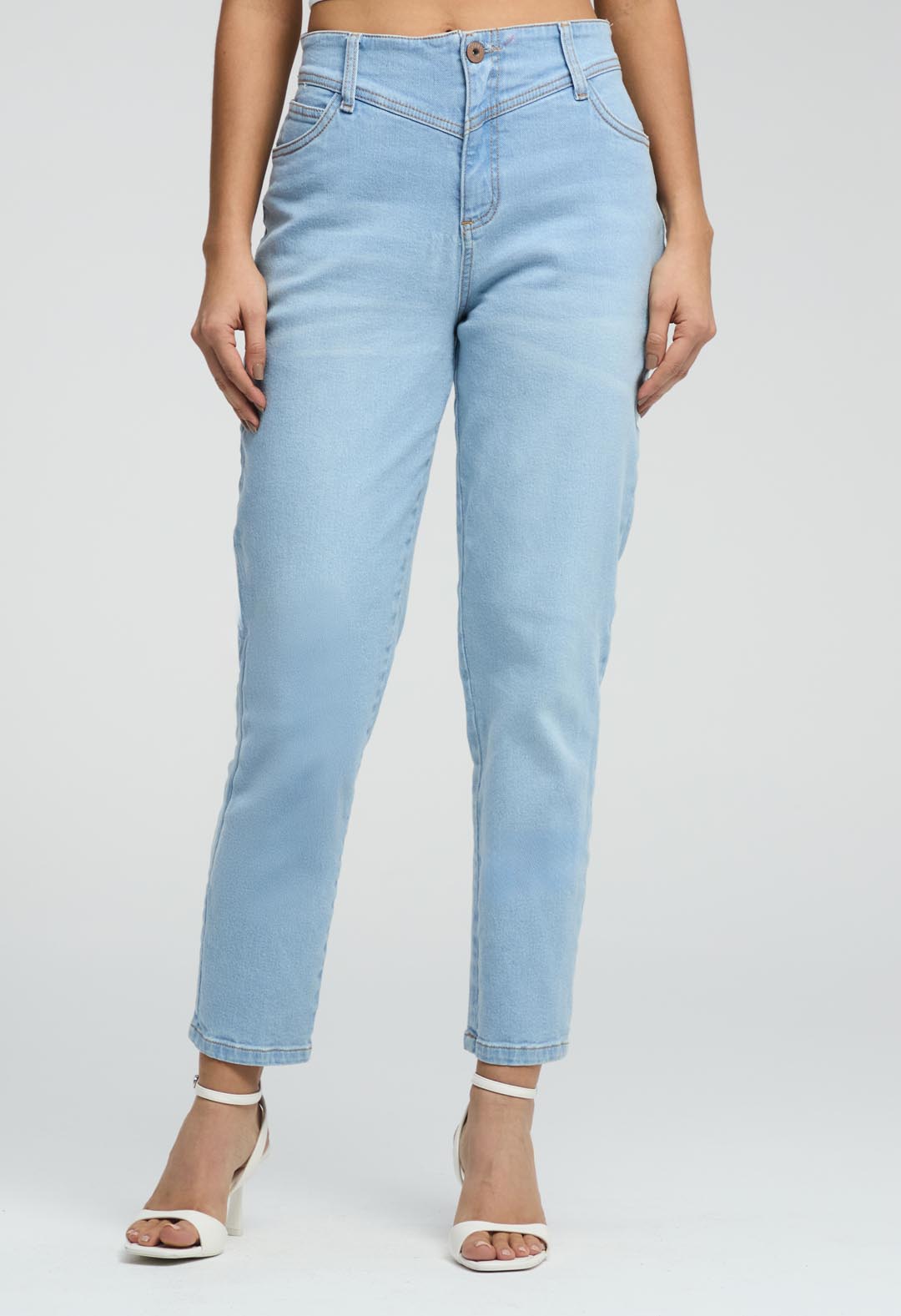 Jean vaquero claro con detalle para mujeres
