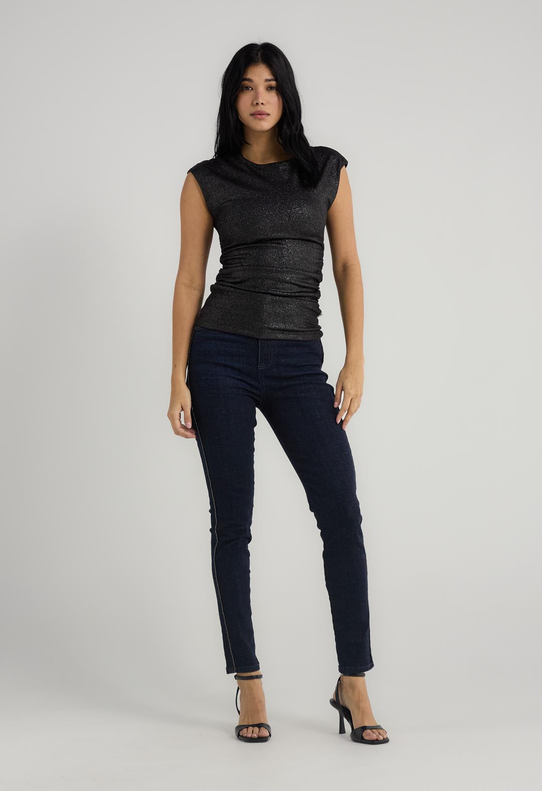 Jean vaquero oscuro con brillos para mujer