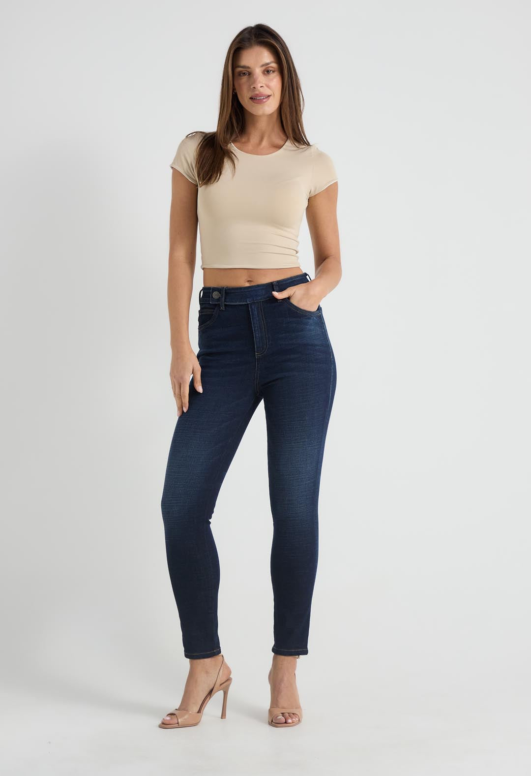 Jean levantacola oscuro y tiro alto para mujer