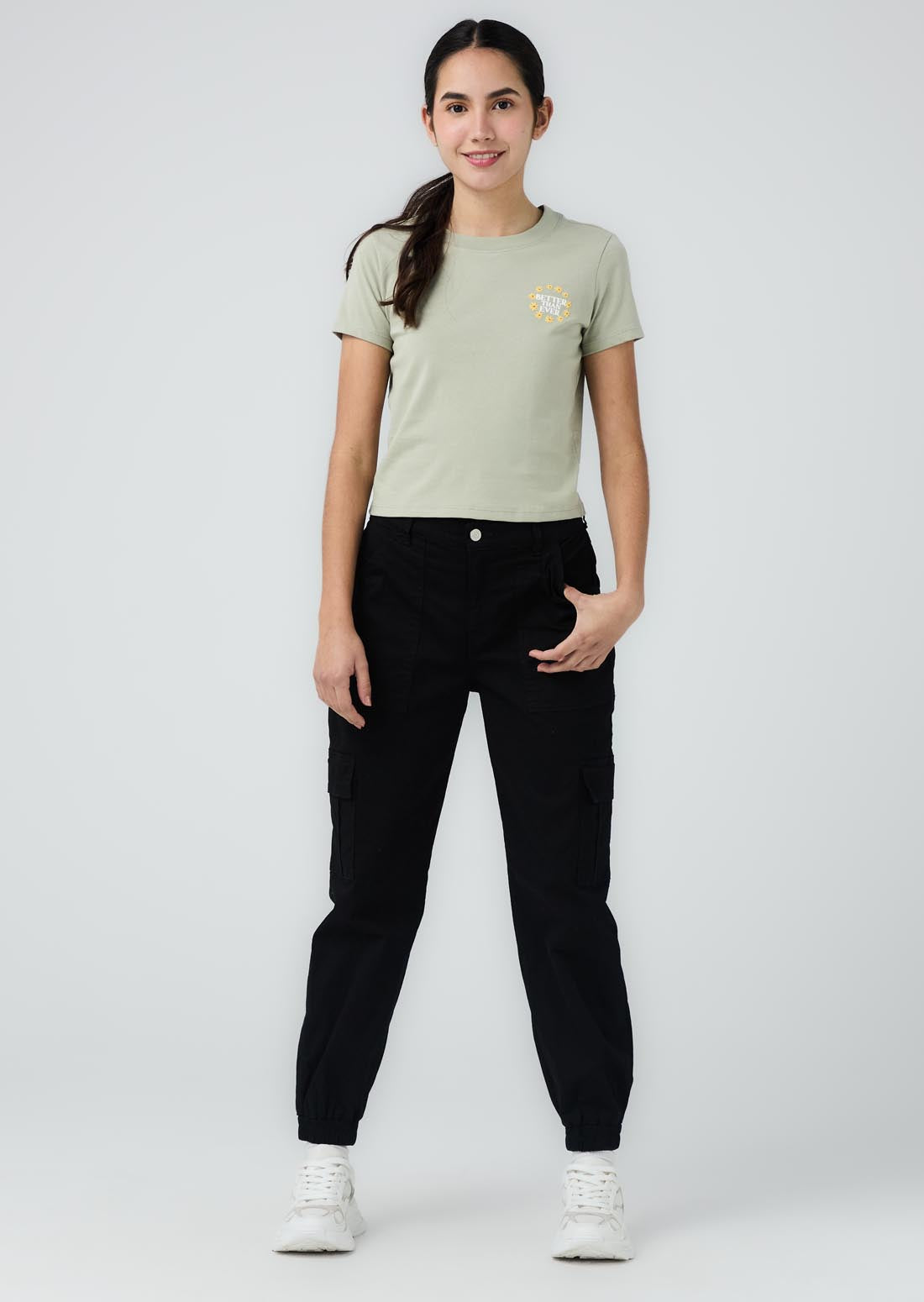 Jogger negro ajustable en bota para adolescentes