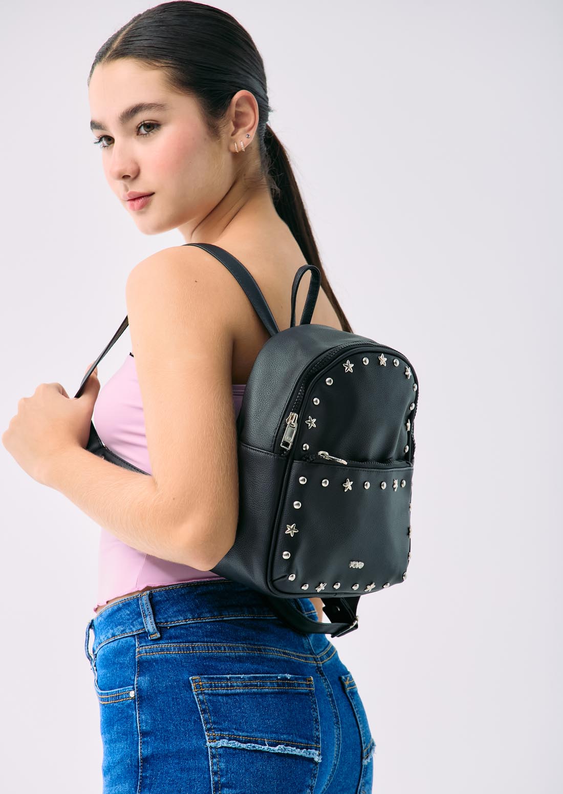 Morral negro con taches de estrella
