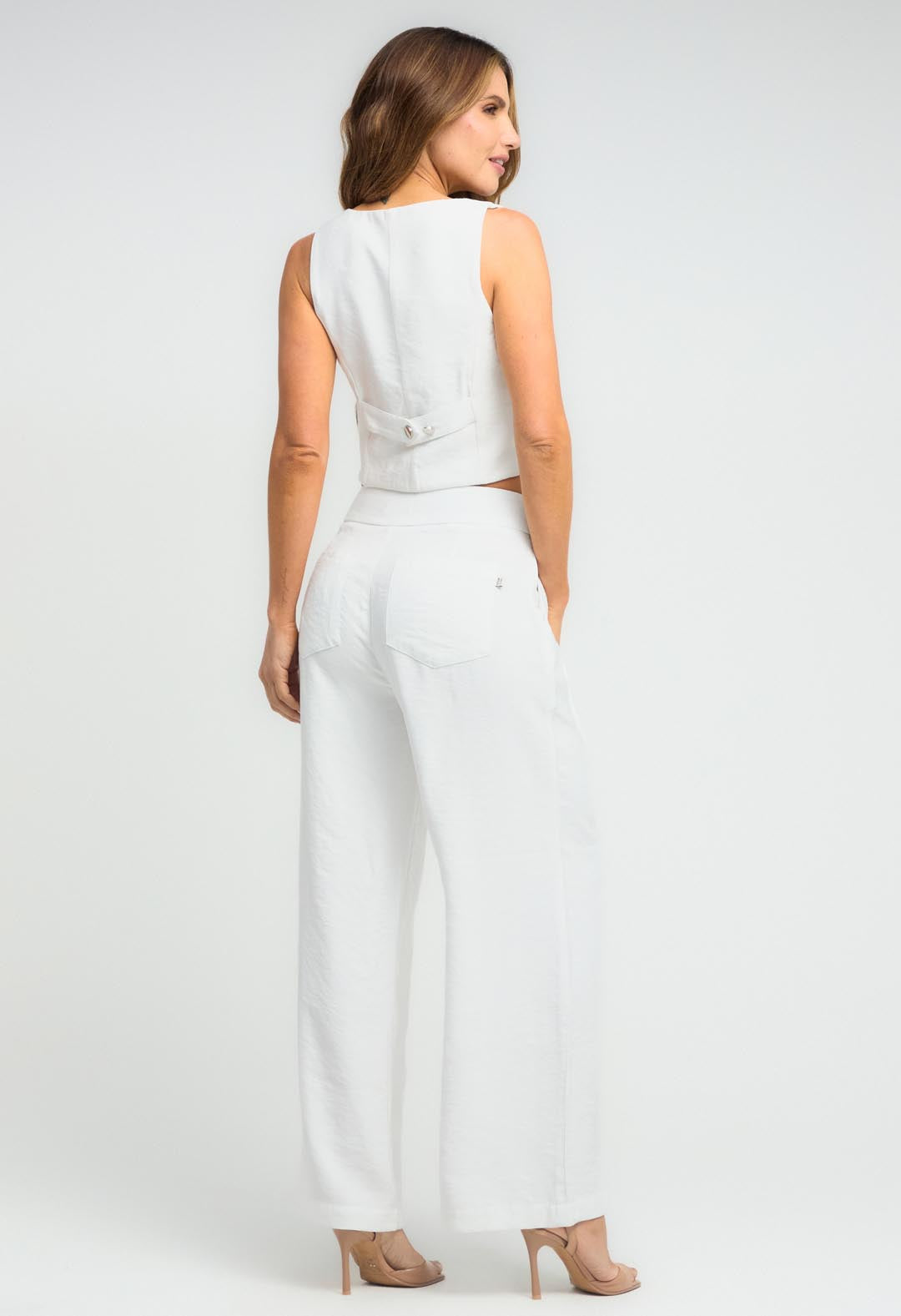 Pantalón marfil con amarre lateral para mujeres