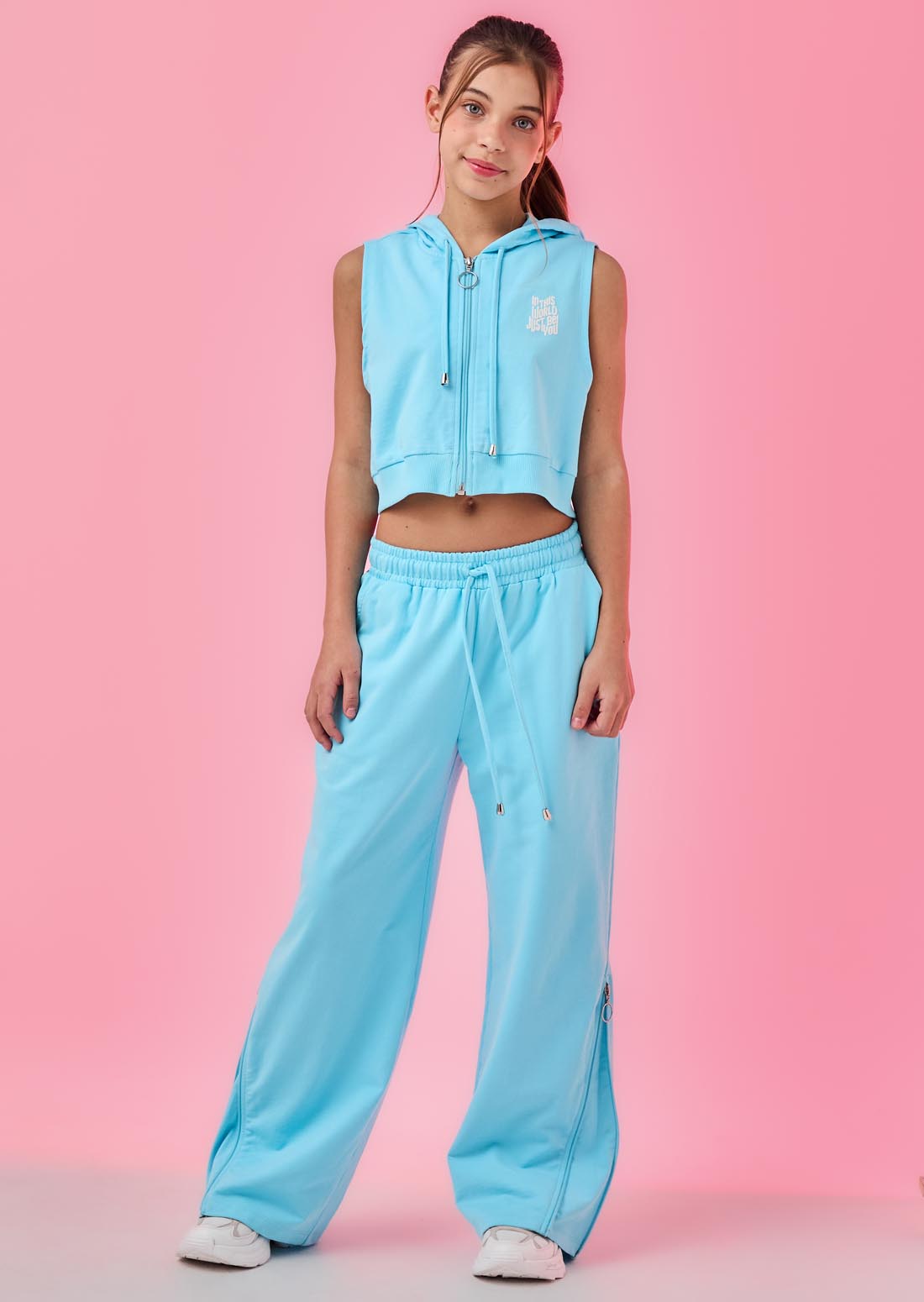 Pantalón azul claro con cierre para niñas
