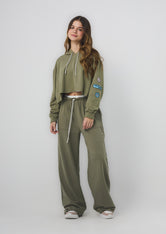 Pantalón verde militar con pretina expuesta para jóvenes
