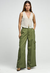 Pantalón cargo verde militar tiro alto para mujeres