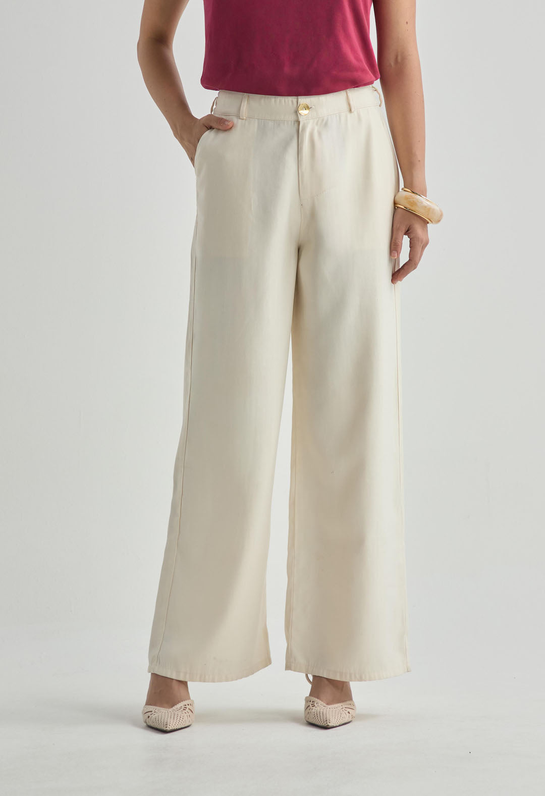 Pantalón marfil de tiro alto para mujer