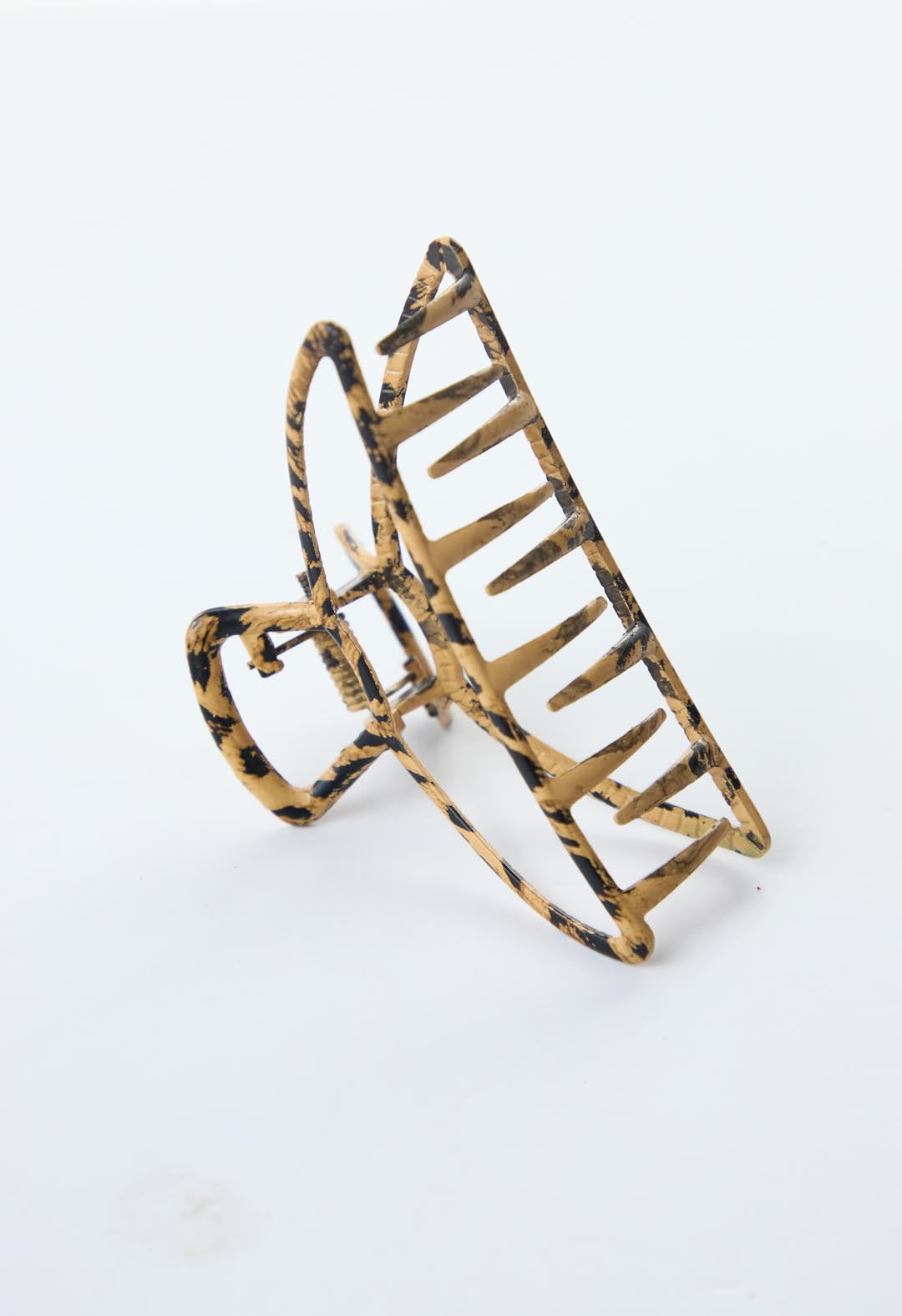 Pinza café para el cabello