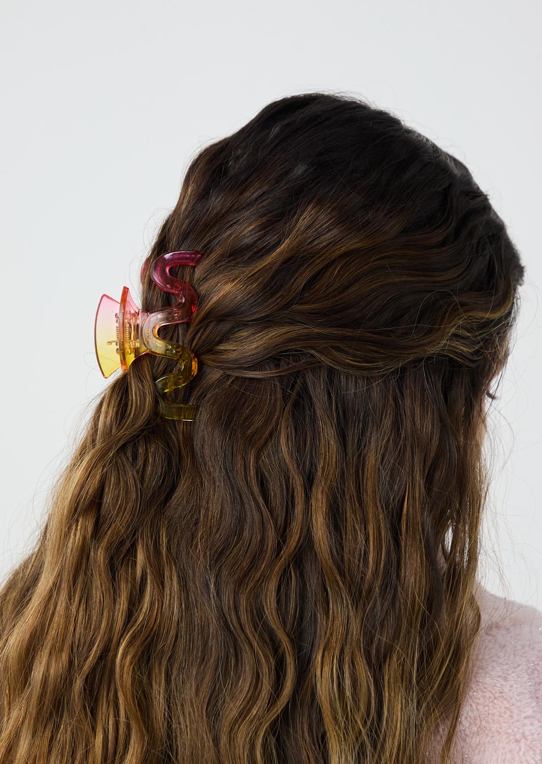 Pinza ondulada a dos tonos para el cabello