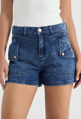 Short medio con bolsillos para mujer